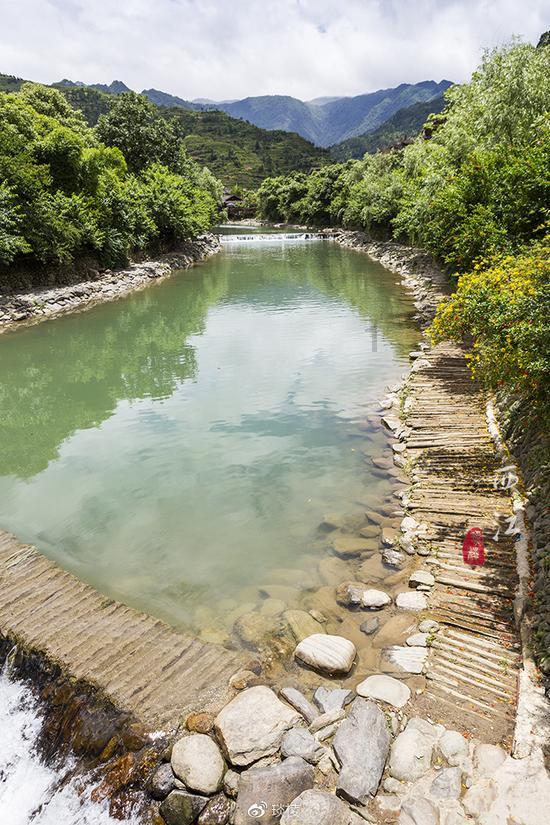 天气晴朗，气温偏高